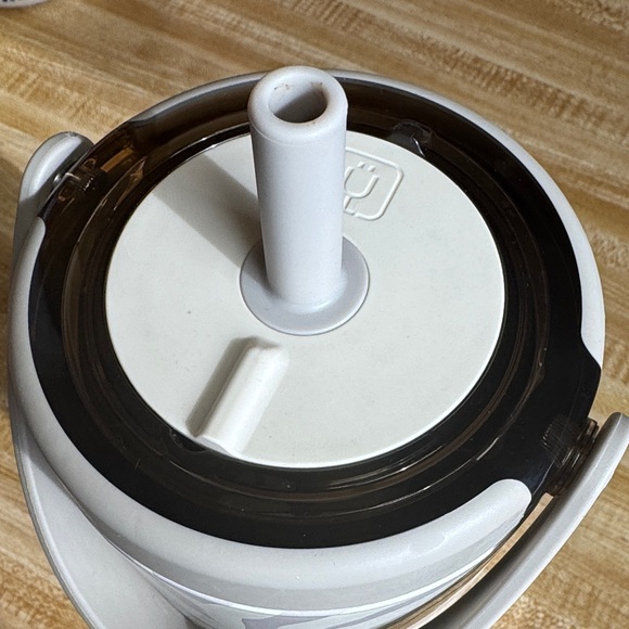 BrüMate Resa Zebra Patterned Insulated Tumbler with Handle - Picture 2 of 6